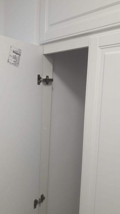 Usi debara, usi dressing cu balamale sau glisante