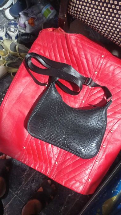 Пошив женских сумочек