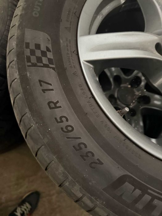 Set jante aliaj Volkswagen Touareg anvelope 235 65 17