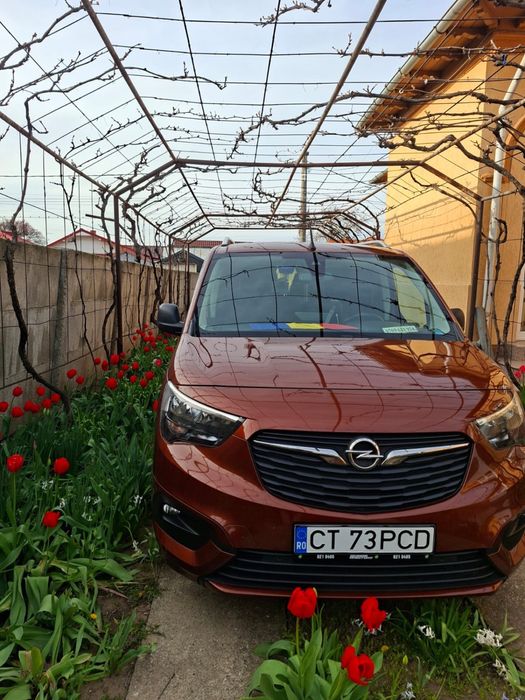 Opel Combo Life ( cea mai lunga versiune )