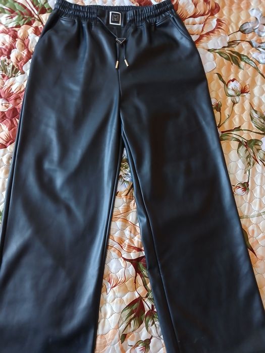 Продам брюки под кожу