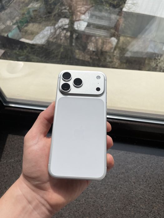 Iphone 17 pro max 512 silver eSim