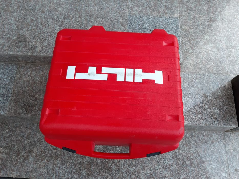 Hilti circular pe curent de 1800 W nou