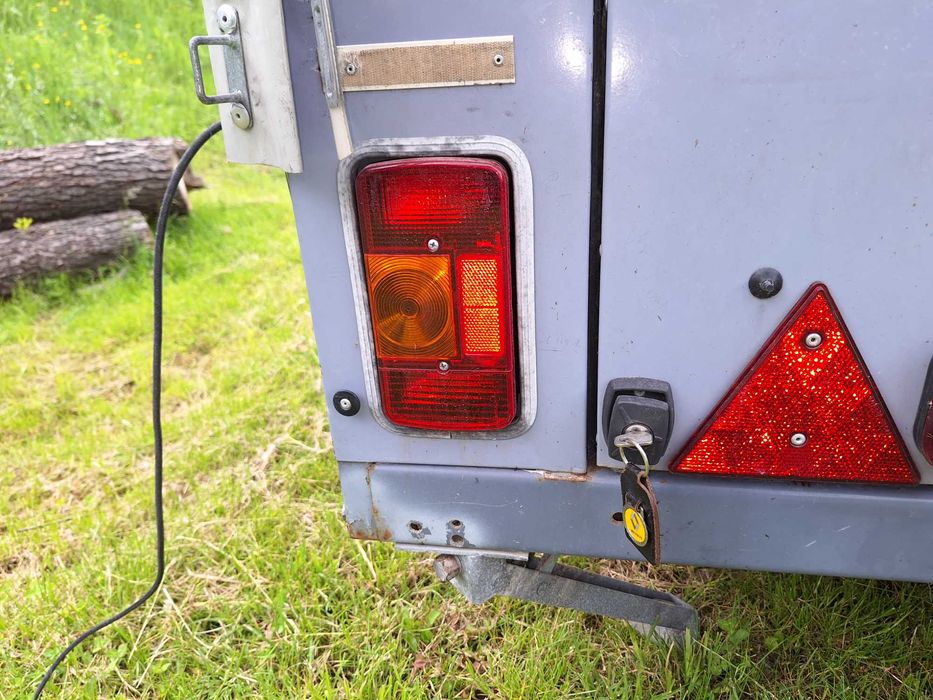 Remorca cort pentru pescuit