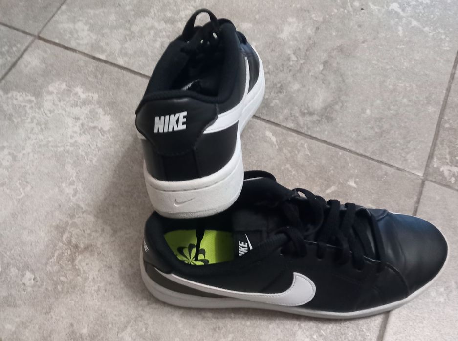 Дамски маратонки и кецове Nike