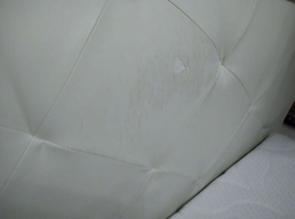 Pat alb imitație piele cadru 160/200