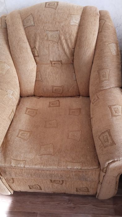 Диван и два кресла