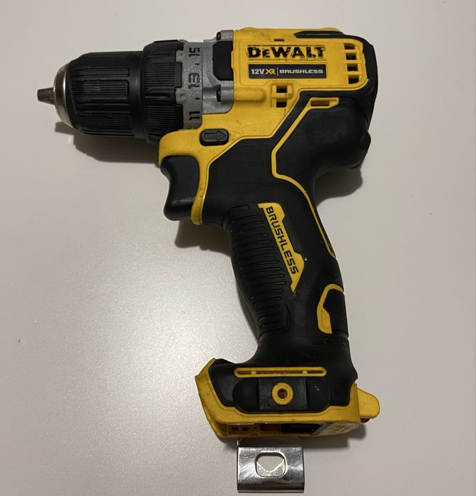 Dewalt DCD701 impecabil, doar corpul