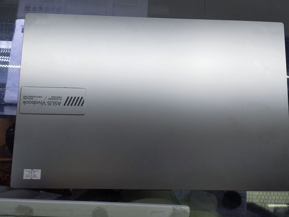 Asus vivobook. 15.6"