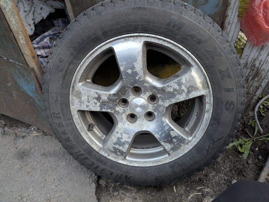 Зимннии колеса продам!