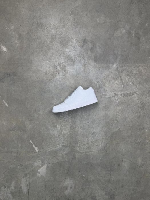 Кроссовки Air Jordan 1 Low Triple White