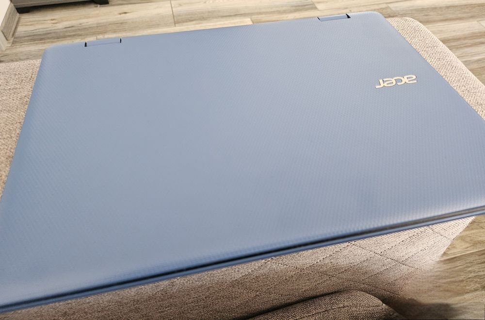 Laptop 2 in 1 Acer Aspire (tableta și laptop)