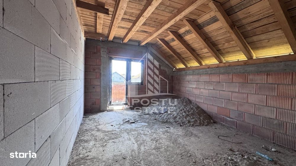 Casa la rosu P+M | Teren 513 mp , Cărpiniș