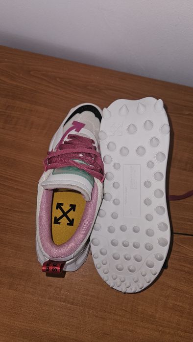 off white odsy 1000