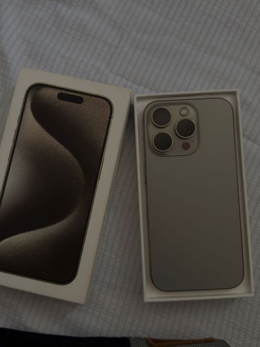 Айфон 15 про.