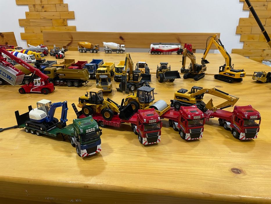 Метални макети 1:50