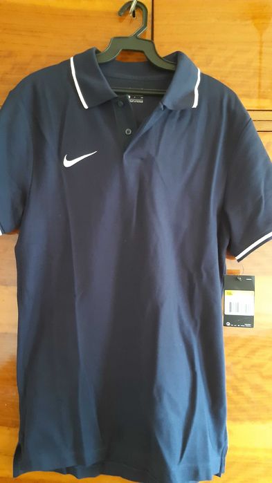 vand tricou original Nike nou cu eticheta marimea S