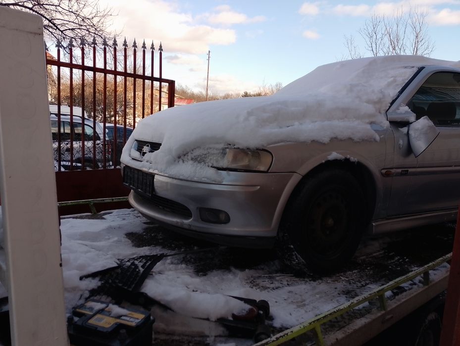 Коли за части Форд фокус 1 6 бензин и Опел Вектра 1,8 бензин