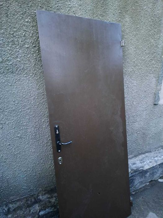 Двери металлические