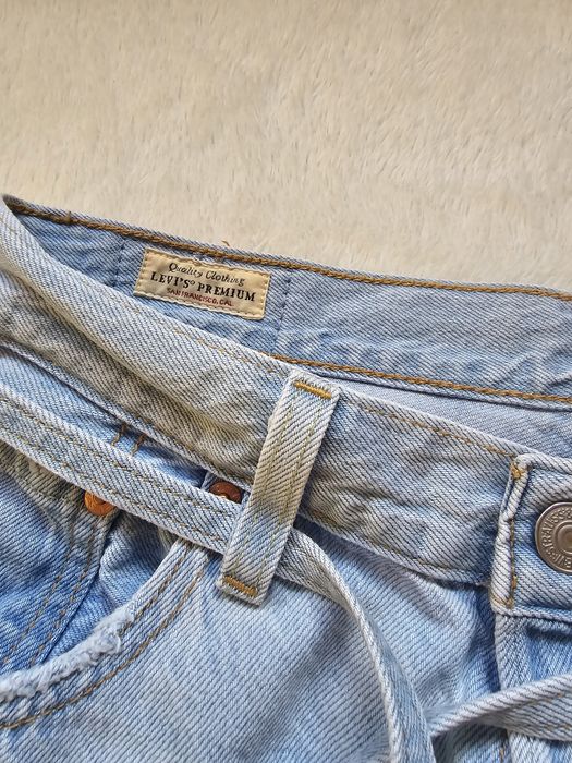 Дънкова пола висока талия Levis - M/L