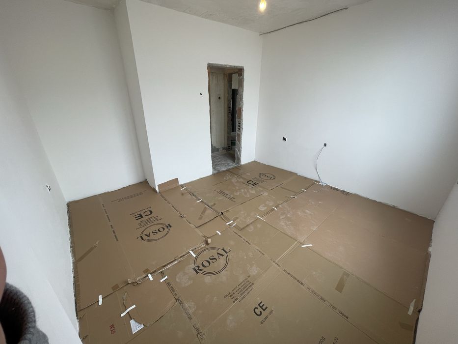 (Санира се) Четиристаен Тухлен Апартамент До Кенана 93кв