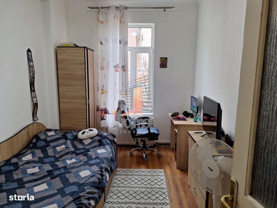 Apartament 4 camere decomandat Batistei