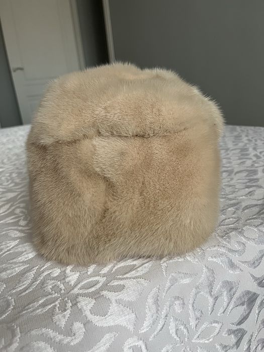 Продам шапку норковую