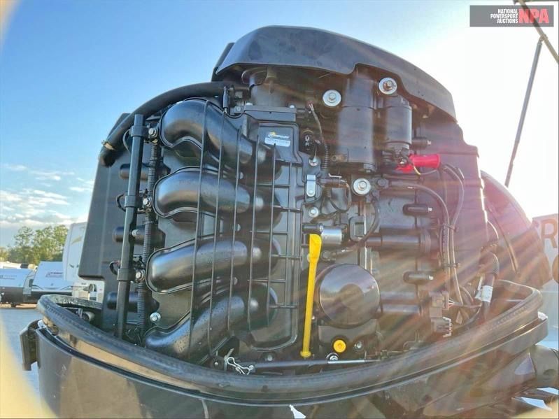 Катер Hurricane SS192