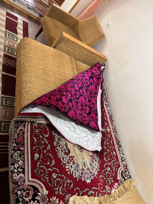 Продается советская мебель, диван и 2 кресла