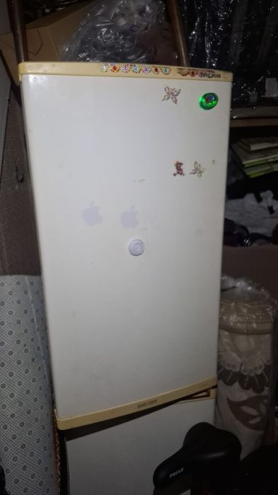 Отадам даром хололильник samsung