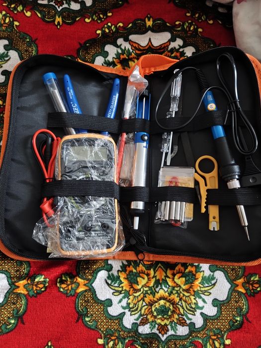 Srochni sotiladi Telefon ustalari uchun anjomlar tuplami