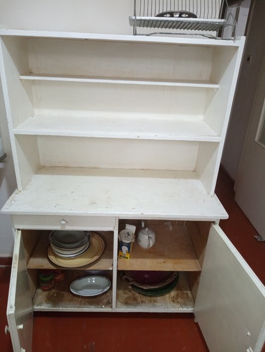 Продам шкаф кухонный для посуды