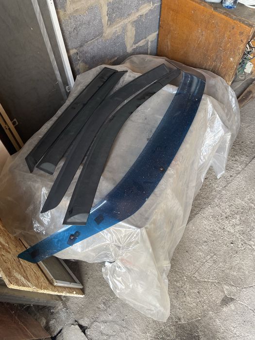 Продам дефлектор окон и капота granta