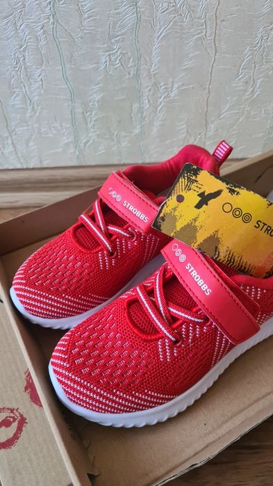 Кроссовки STROBBS
