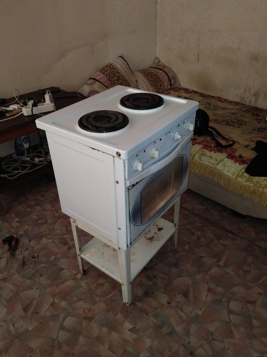 Продам электро плиту Мечта