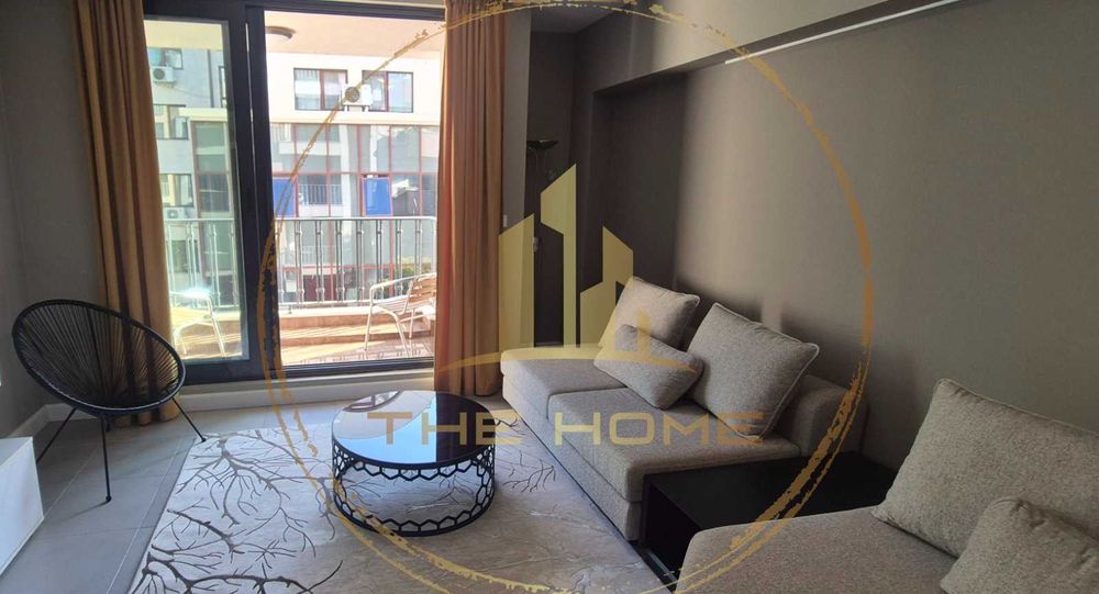 Дава се под наем Тристаен апартамент в Варна, Център - 100 кв.м за 980 € - Снимка #2