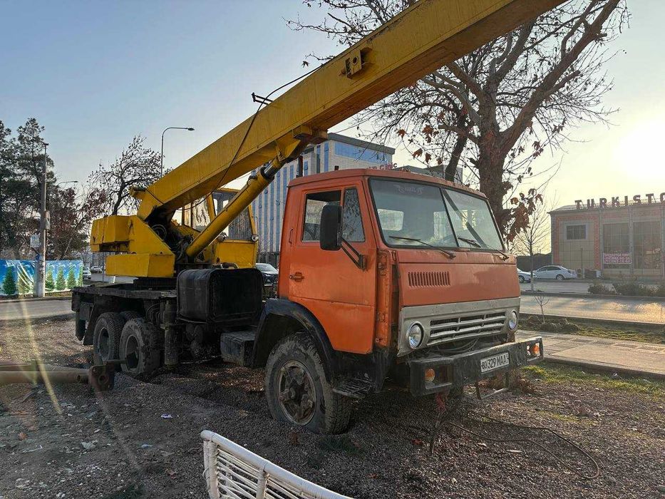 Автокран Камаз 53213
