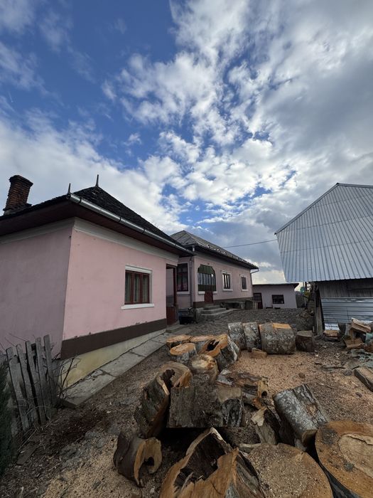 Vănd case și teren Comuna Nucșoara Județul Argeș