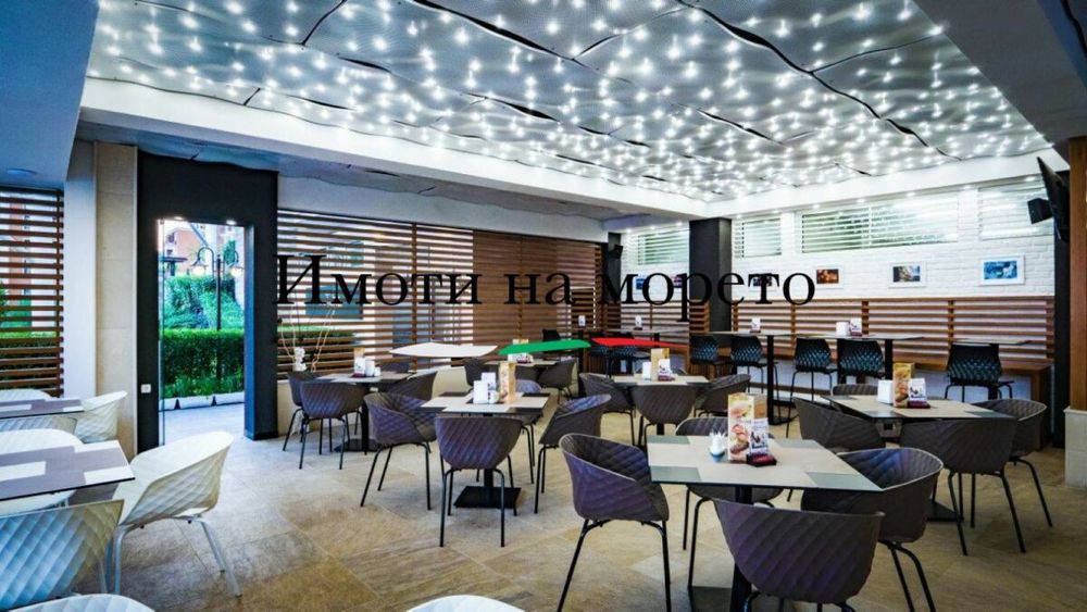 Луксозно обзаведен двустаен с изглед море на първа линия, Свети Влас
