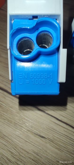 Siguranțe electrice fotovoltaice și conectori