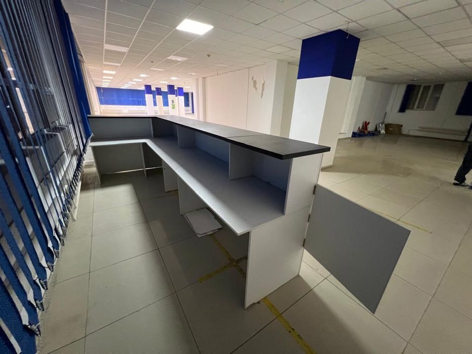 Стойка для бара , дла компьютера