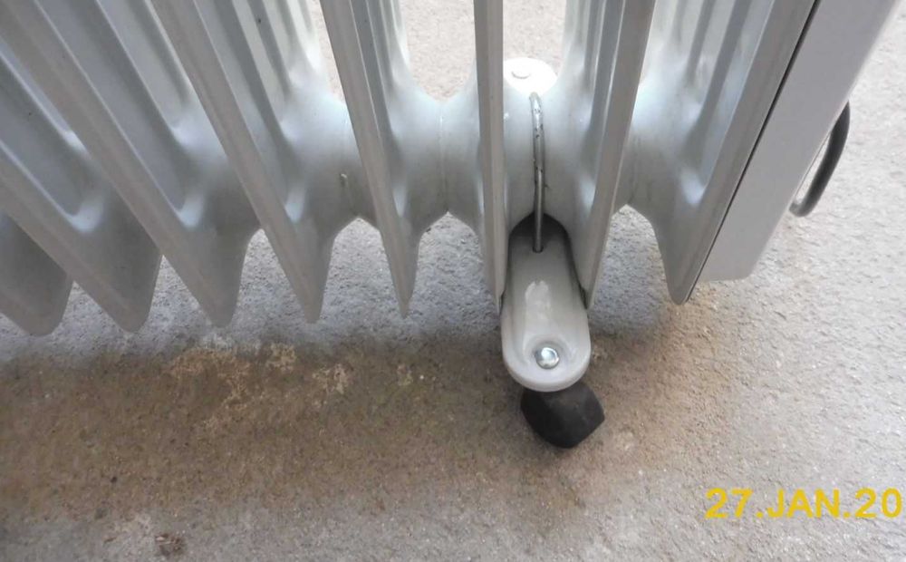 Електрически маслен радиатор Tesy D02 3014, 3000W