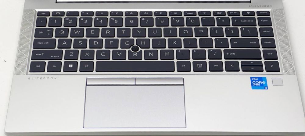 HP Elitebook 840 G8 Touchscreen ideal holatda sensor