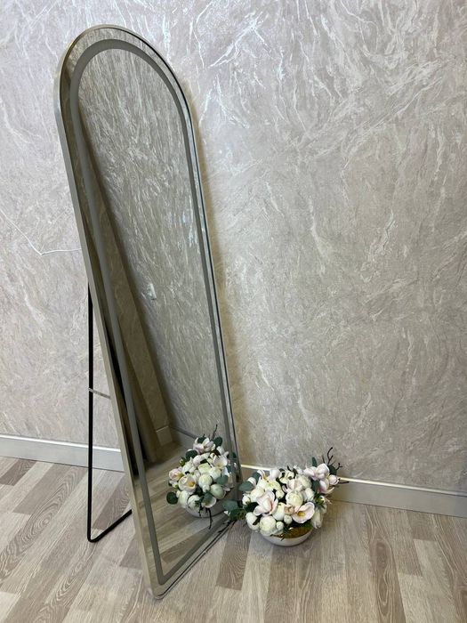 Зеркало напольное с LED-подсветкой, золотая рама, премиум