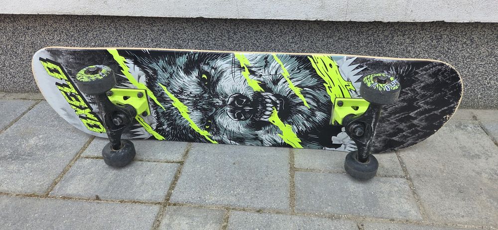 Vand skateboard wolf