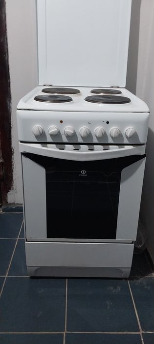 электрическая плита  индезит