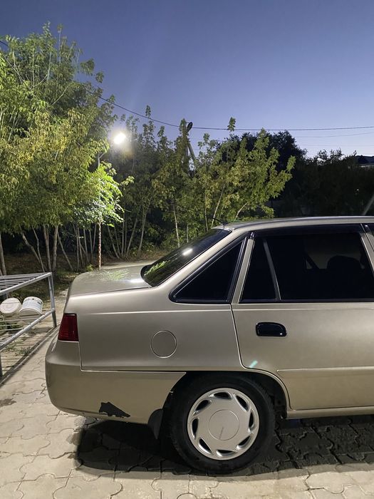 Продам машину Daewoo Nexia