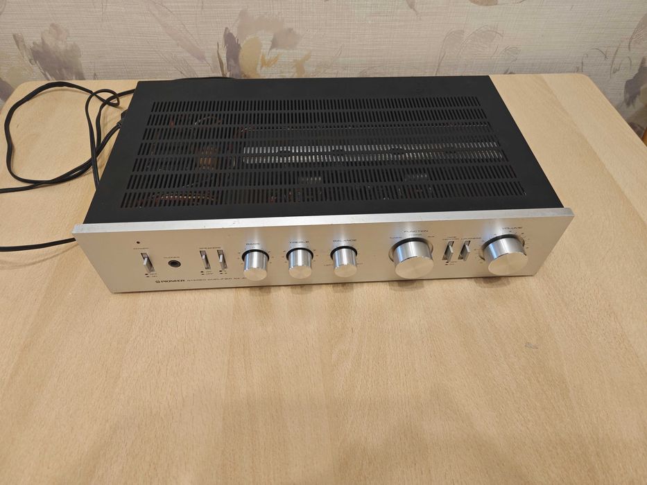 Усилитель Pioneer SA410