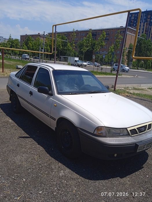Neksiya 1 2003 yil  holati yaxshi