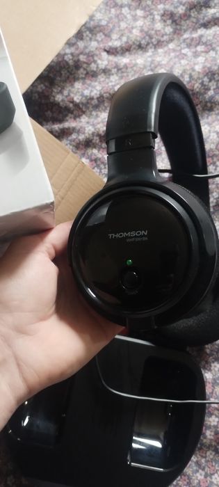 Casti wireless   aproape noi